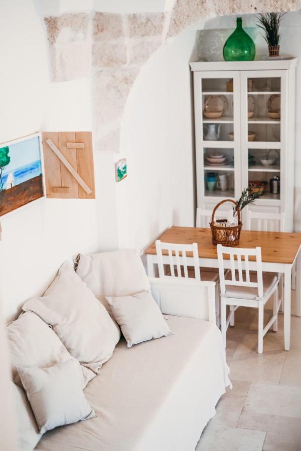 Tetti Bianchi - Deva'S Suite Home Ostuni Zewnętrze zdjęcie