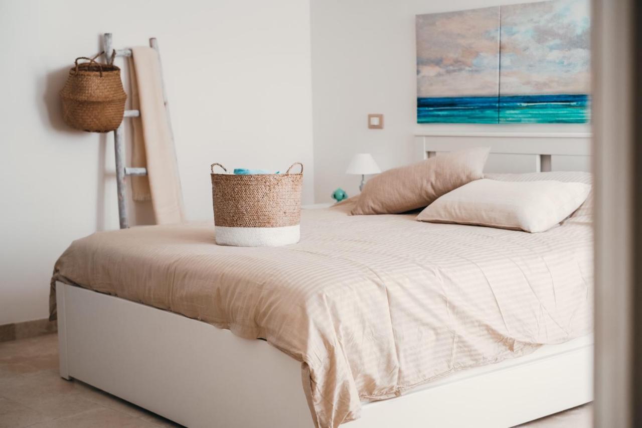 Tetti Bianchi - Deva'S Suite Home Ostuni Zewnętrze zdjęcie