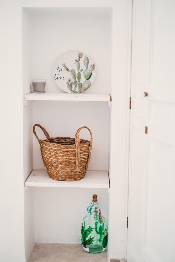 Tetti Bianchi - Deva'S Suite Home Ostuni Zewnętrze zdjęcie