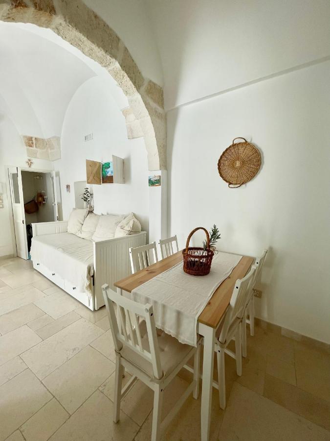 Tetti Bianchi - Deva'S Suite Home Ostuni Zewnętrze zdjęcie